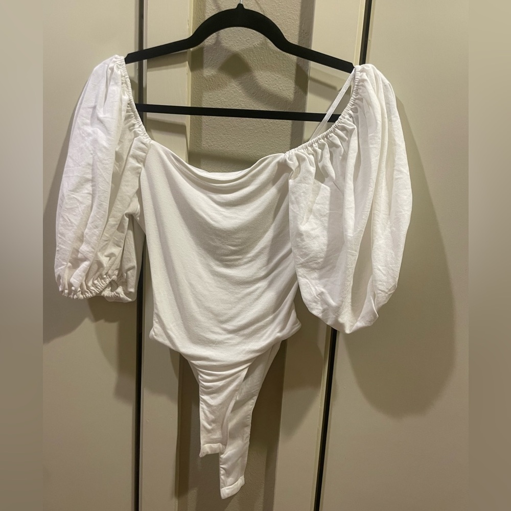 SABOSKIRT short sleeve bodysuit. Never worn. Size XS.